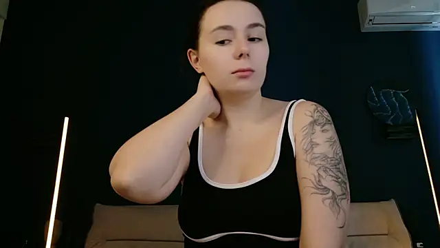 Di_na_Bell Chat XXX in diretta
