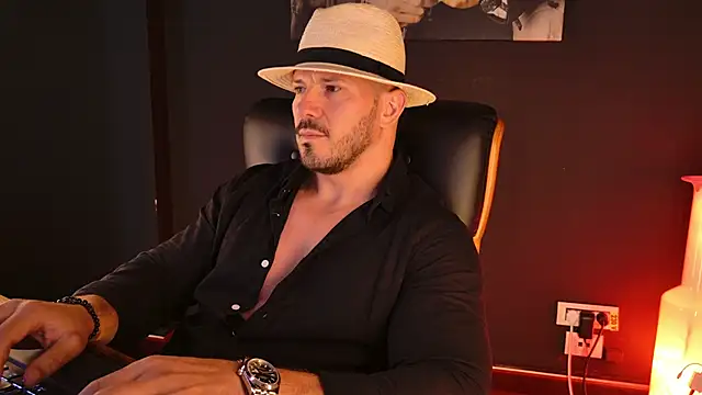 AngeloEric Chat XXX live