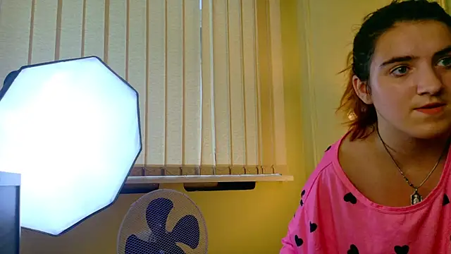 AnnaKimburli's Live XXX Chat