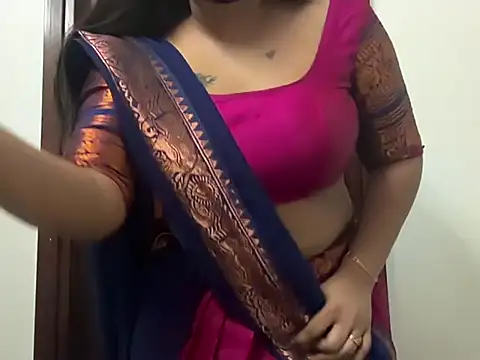 Saranyatelugu9 Live XXX-Chat