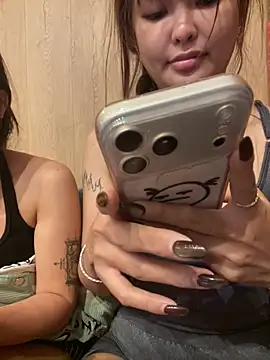 _AnneMia_ XXX чат на живо