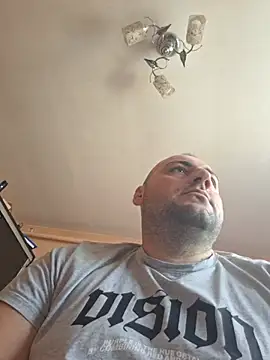 StrictBobby Adlı Modelin Web Kamerası Şovu