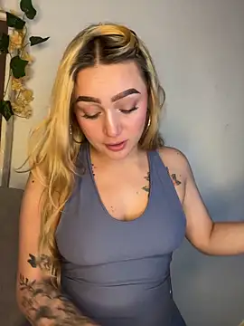 Sara_Sophia420 Obrolan Langsung XXX