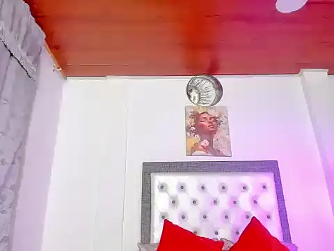 sarahnanksdoll's Live XXX Chat