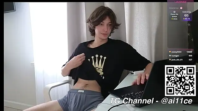 Show Webcam de swaggenjoyer