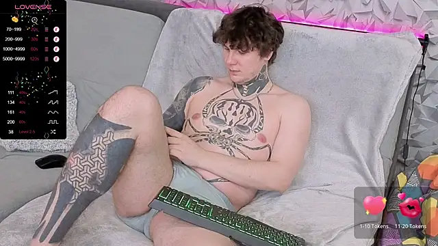 Czat XXX na żywo – Lechery_boy