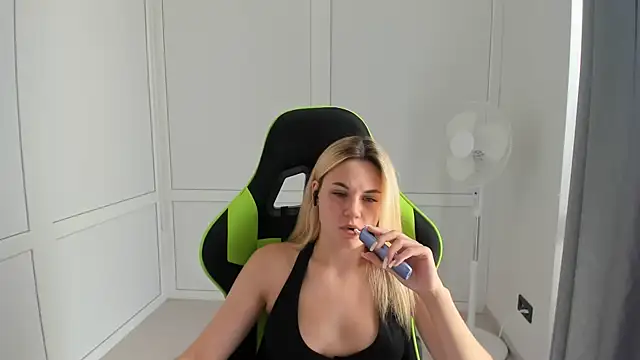 Emma_starrs_ Chat XXX live