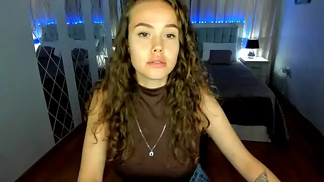 XXX chat uživo modela BeatriceShine
