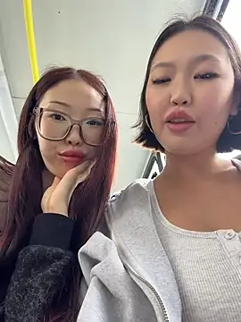 CreamPuff- Live XXX-chat