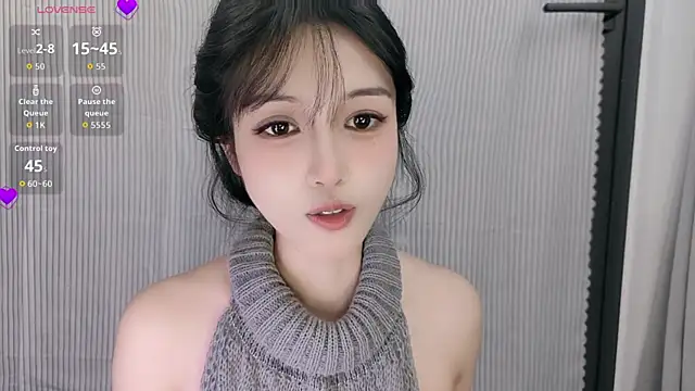 lulu-789's Live XXX Chat