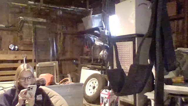 littilebutcute's Live XXX Chat
