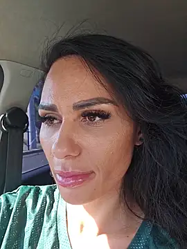 KatiaDivine Chat XXX live
