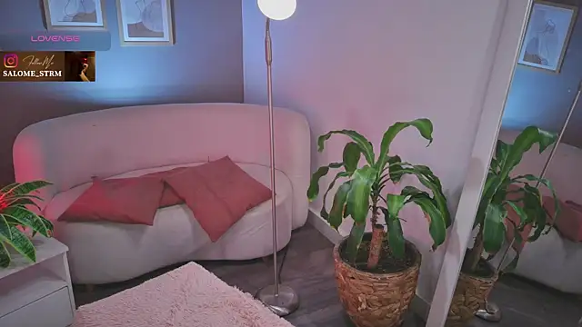 XXX chat uživo modela SalomeStorm_