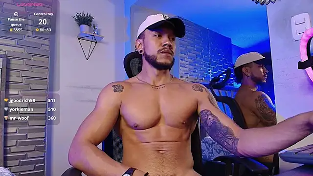 Chat +18 de ARON_TAYLER01 ao vivo