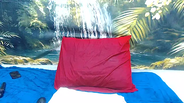 Živý XXX chat TallMidnight