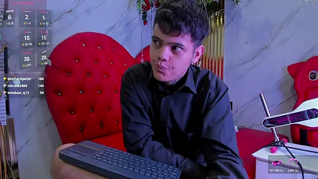 leonel_bigcum Chat XXX in diretta