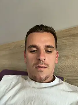 Huge_cock22cm Webcam show