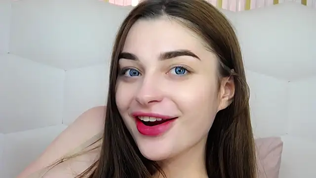 AngelinaWett Chat XXX live