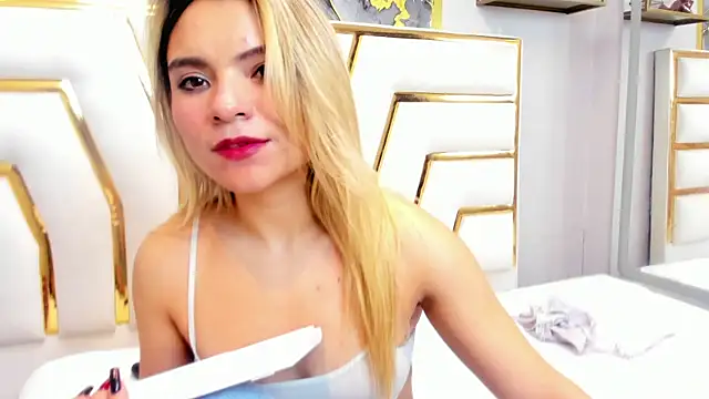 Chat +18 de NalaRosse ao vivo