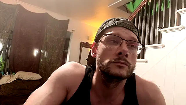 XXX chat uživo modela MasterDaddyCool