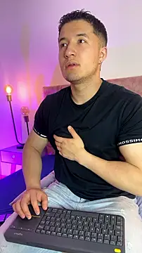 Alexander_Connor 现场XXX聊天