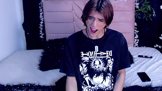 Show modela oli_dusk na web-kameri