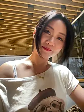 XXX chat uživo modela huihui_520