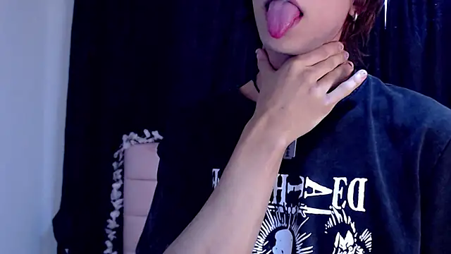 oli_dusk live XXX chat