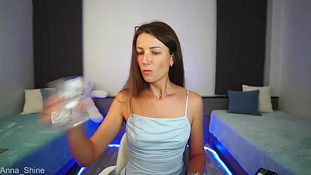 Živý XXX chat _Anna_Shine_