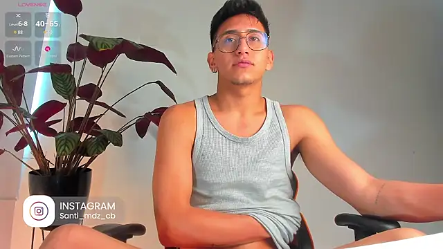 adrik_cano__ élő XXX-chatje