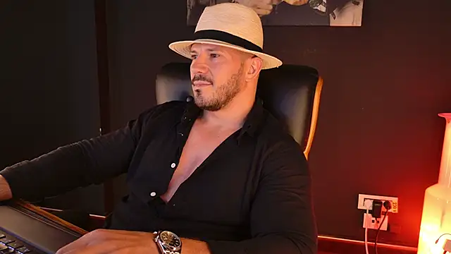 AngeloEric Live XXX-Chat