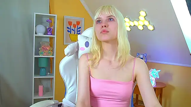Chat XXX en directo de HannahHollis