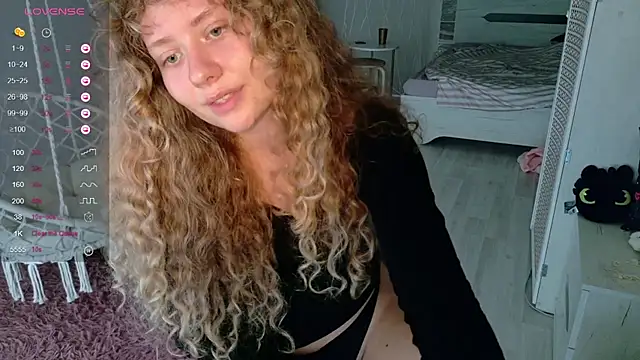 Milounee's Live XXX Chat