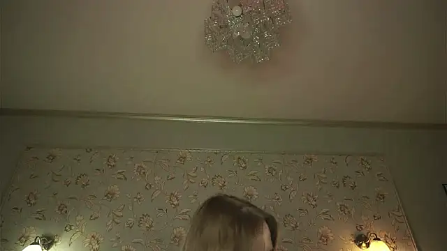 QuennaCoote 即時 XXX 聊天