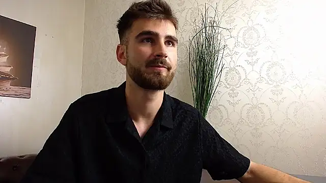 Chat +18 de KyloEast ao vivo
