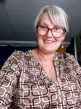 irinamaux Chat XXX in diretta