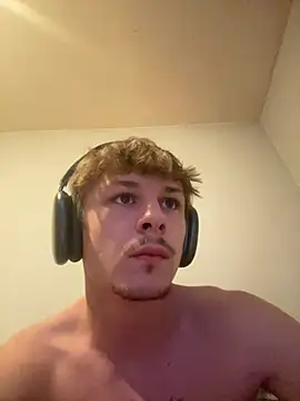 Lucas328706 Live XXX-chat