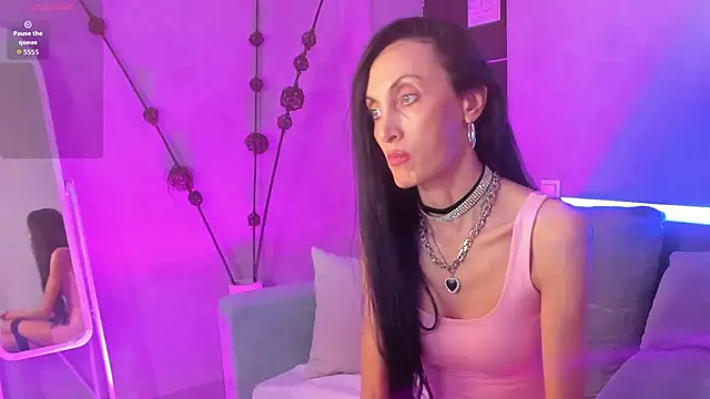 Avrora_Mars Adlı Modelin Canlı XXX Sohbeti