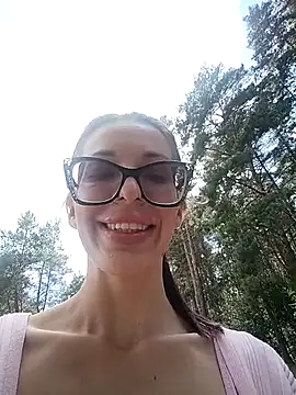 leussa Live XXX Chat
