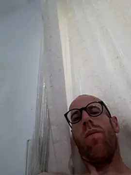 Loverboyxox77's Live XXX Chat