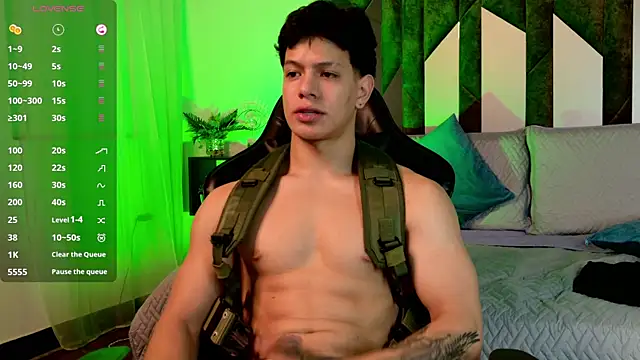 TonyPetrovjs Live XXX-Chat