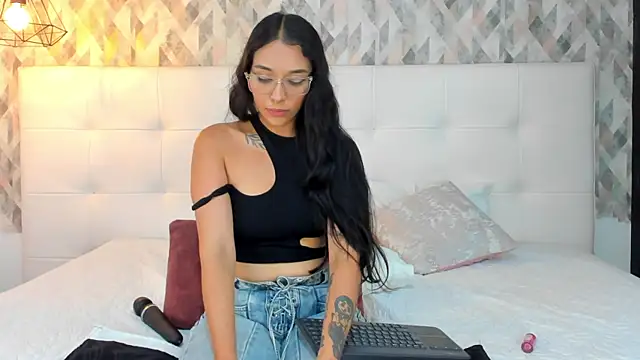 Roseaurora Chat XXX live