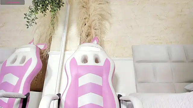ScarletEvanss_'s Live XXX Chat