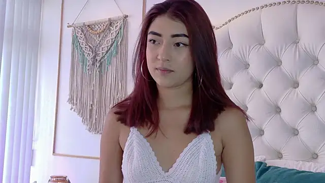 AriaStonne's Live XXX Chat