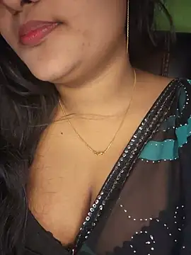 Aruna-1's Live XXX Chat