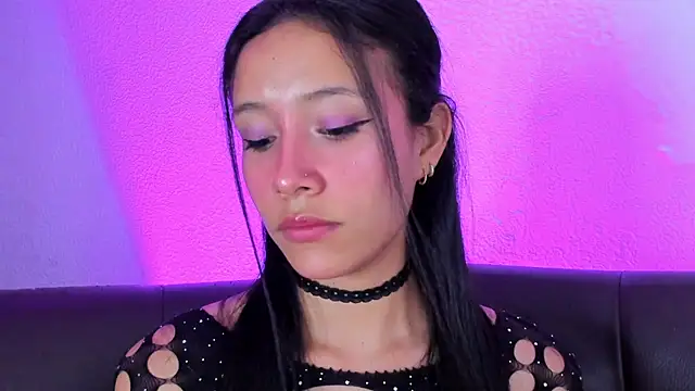 Chat XXX en directo de Alicee_drool