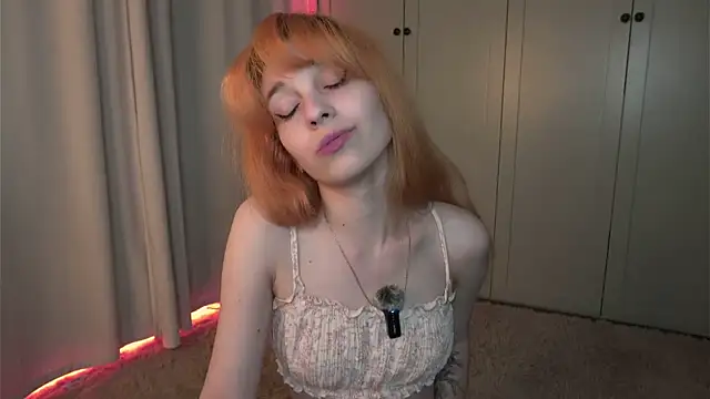 Онлайн чат XXX tgirlfoxy