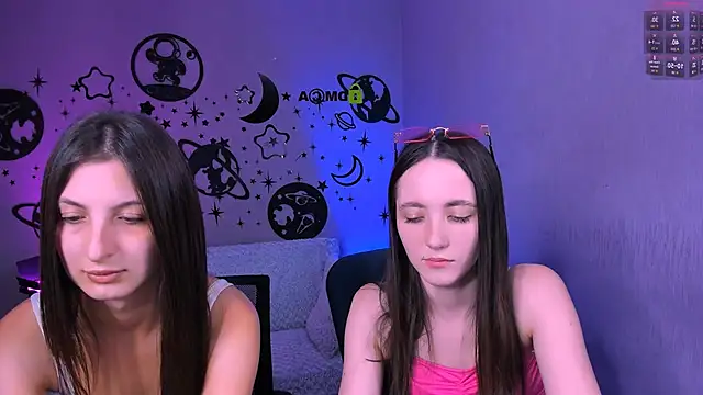 צ'אט XXX בשידור חי של bella_dorn
