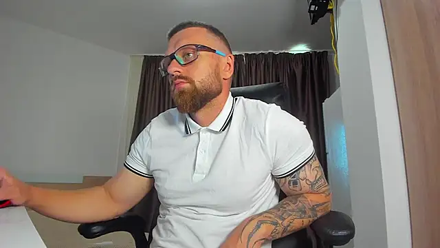 Findom_guy's Live XXX Chat