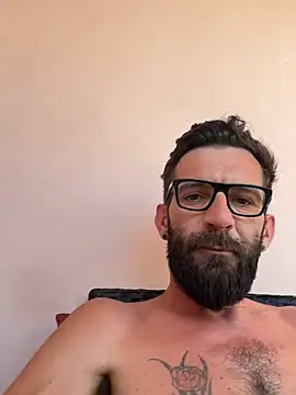 Michel_huge Adlı Modelin Canlı XXX Sohbeti